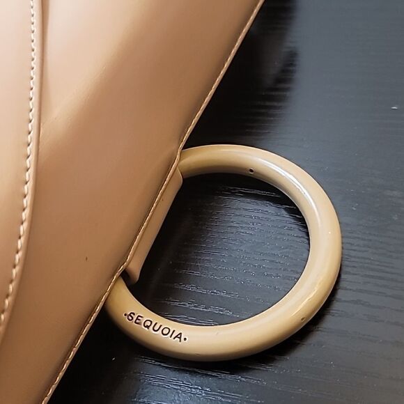 Sequoia Parise Vintage Leather Shoulder Bag - Picture 6 of 12